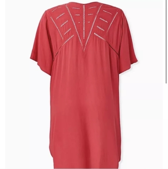 Torrid Red Crinkled Gauze Crochet Inset Longline Kimono Cardigan - Picture 2 of 8